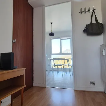 Clara Parking Gratuit 蒙圣埃尼昂